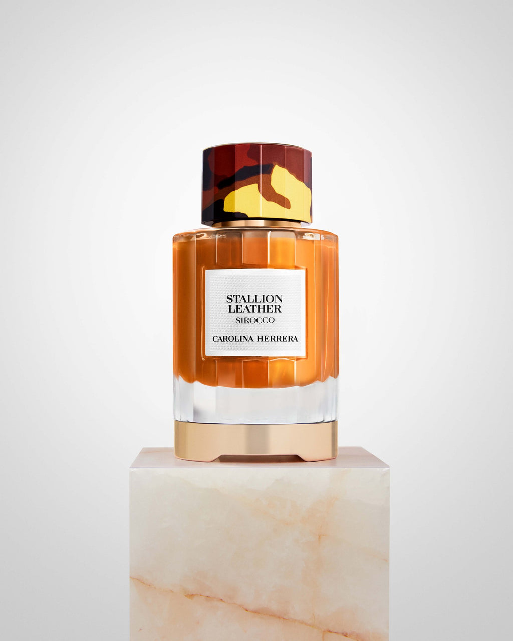 Carolina Herrera Stallion Leather Sirocco — foto oficial 2