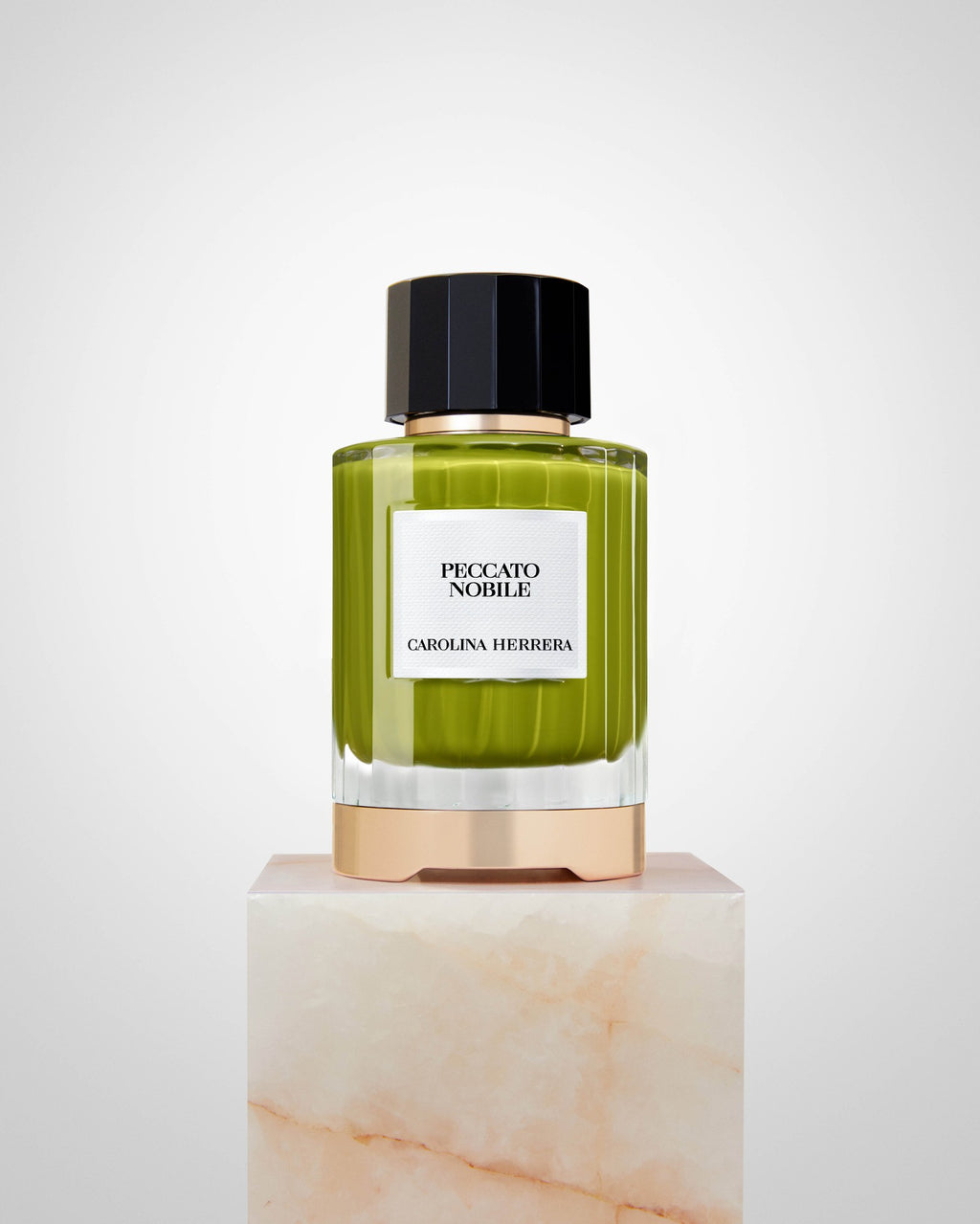 Carolina Herrera Peccato Nobile — foto oficial 2